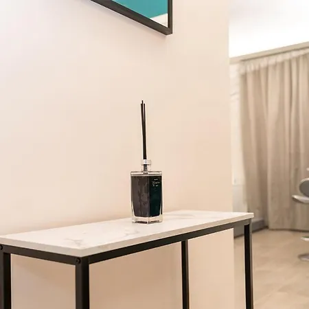 Intimity Luxury Hotel *