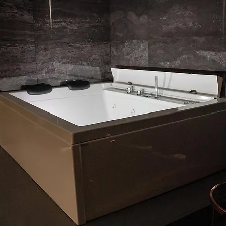 Hotel Intimity Luxury Qualiano